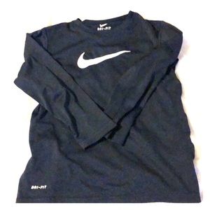 Nike Shirt Boys.